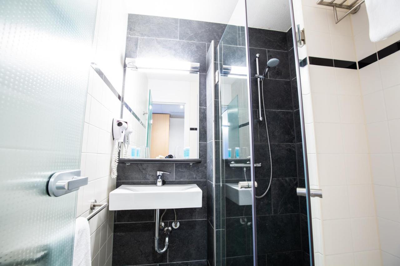 Bastion Hotel Roosendaal Bagian luar foto