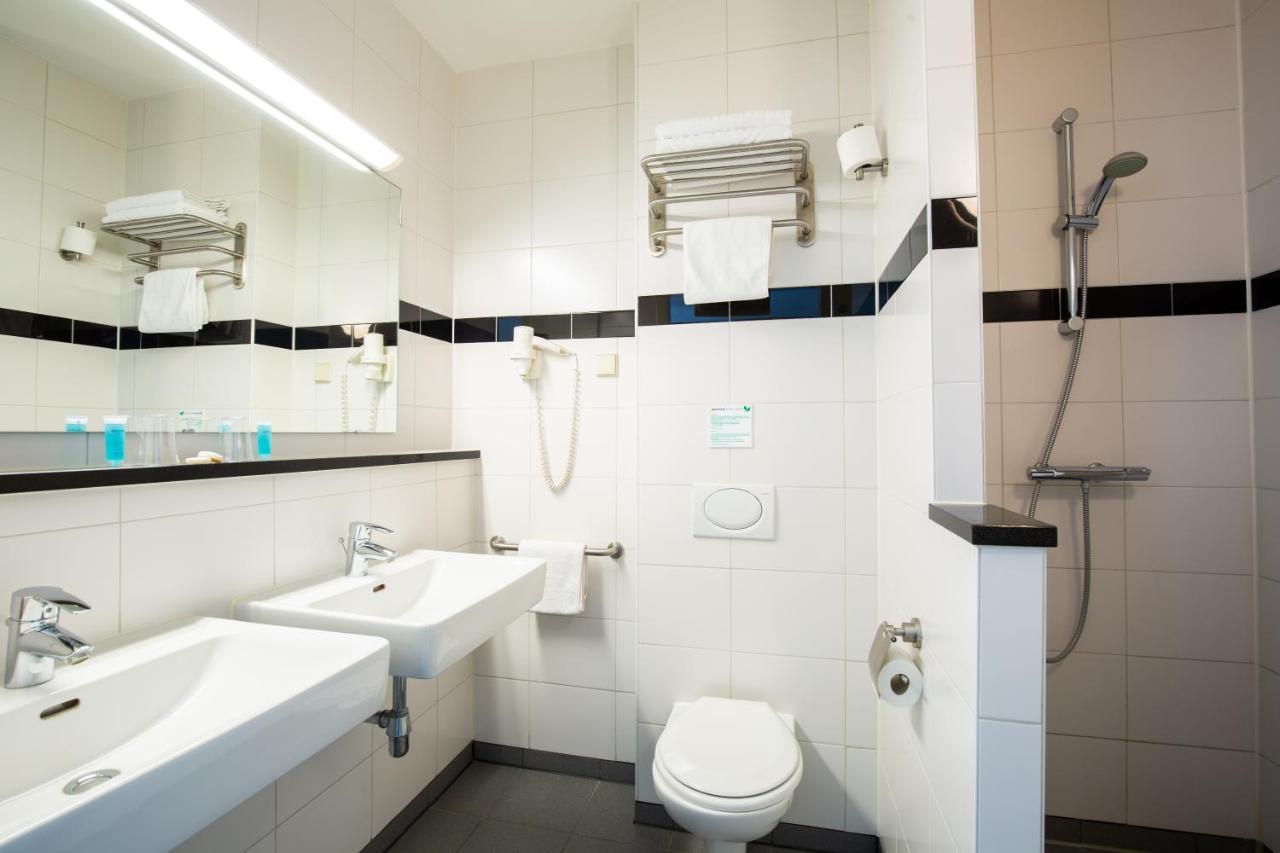 Bastion Hotel Roosendaal Bagian luar foto