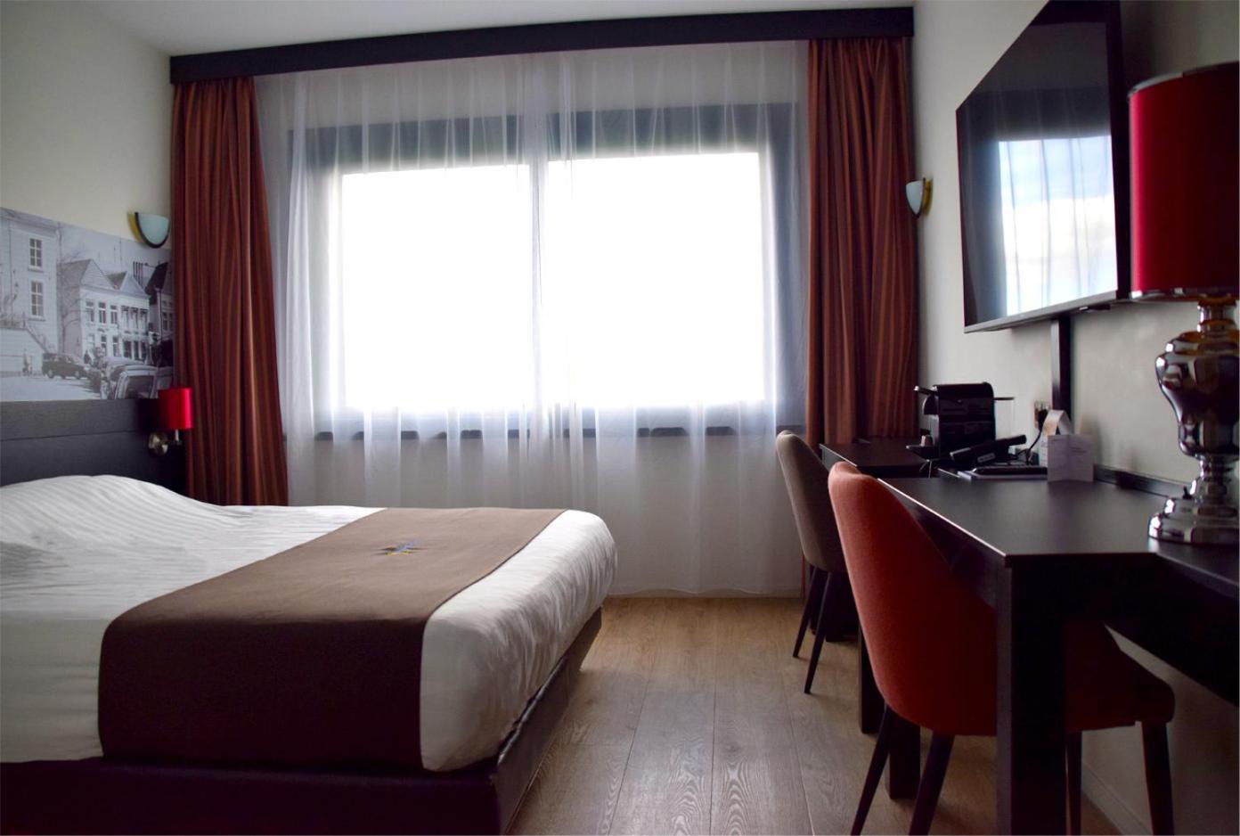 Bastion Hotel Roosendaal Bagian luar foto