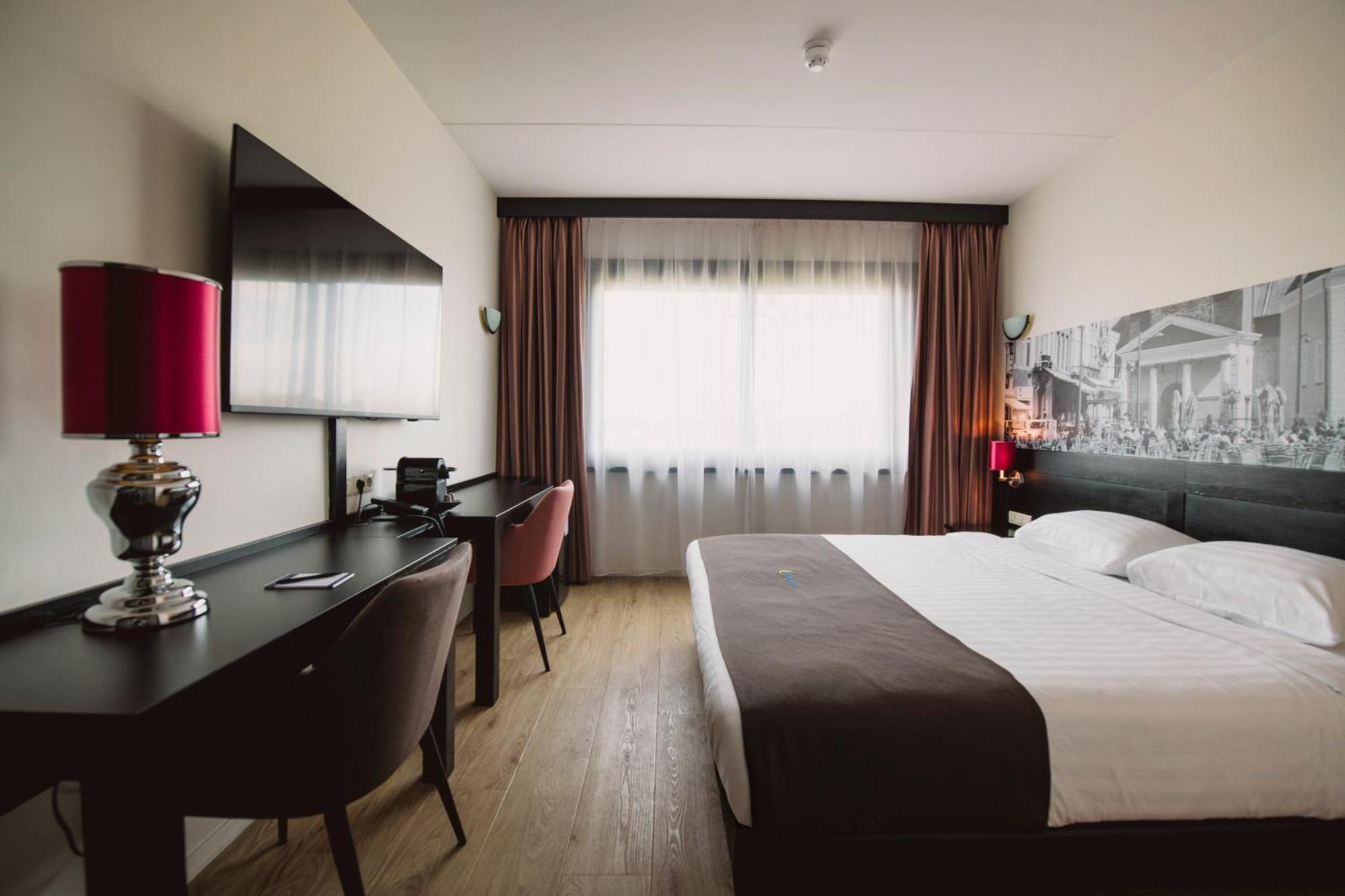 Bastion Hotel Roosendaal Bagian luar foto