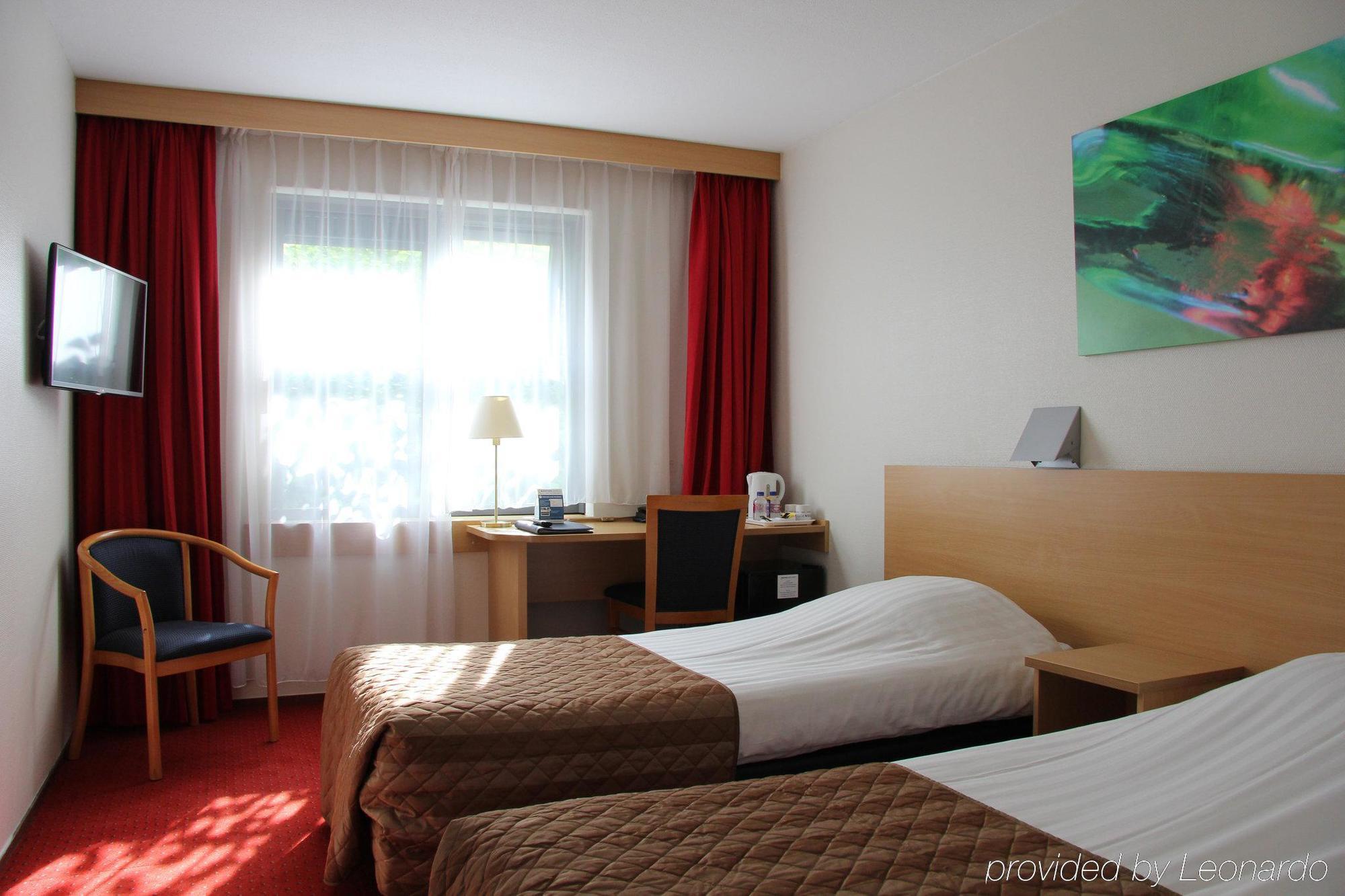 Bastion Hotel Roosendaal Bagian luar foto
