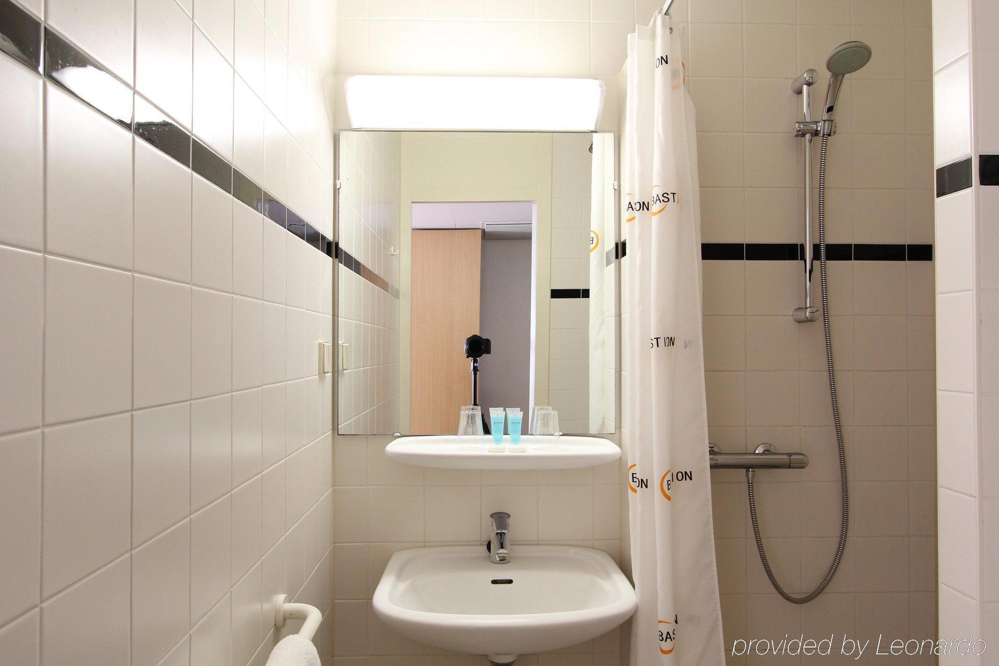 Bastion Hotel Roosendaal Bagian luar foto